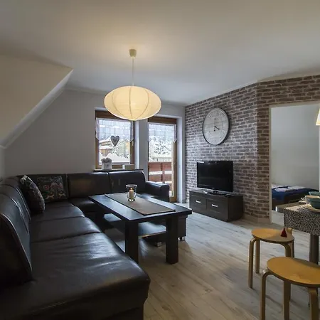 Udanypobyt Apartamenty Skocznia Apartment *