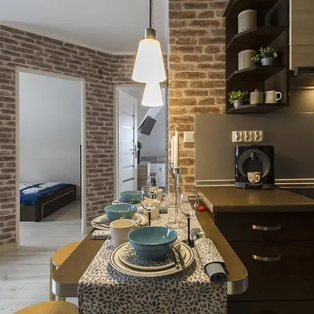 Udanypobyt Skocznia Apartmán *